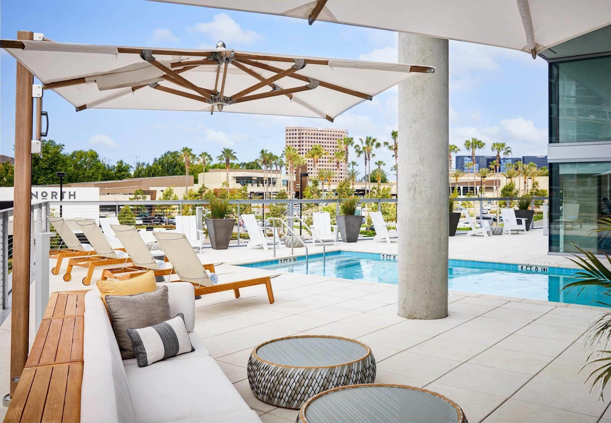Ac Hotel By Marriott Irvine Exterior foto